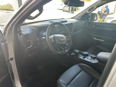 FORD Ranger 3.0 V6 4X4 LIMITED PLUS TURBO DIESEL CABINE DUPLA AUTOMTICO, Foto 6