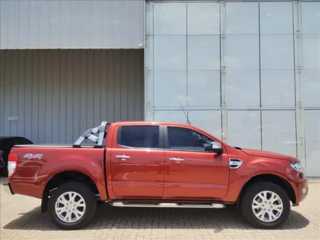 FORD Ranger 3.2 20V XLT 4X4 CABINE DUPLA TURBO DIESEL AUTOMTICO, Foto 4