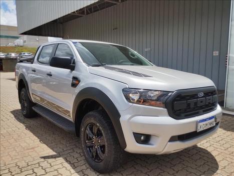 FORD Ranger 3.2 20V CABINE DUPLA 4X4 STORM TURBO DIESEL AUTOMTICO, Foto 3