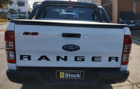 FORD Ranger 3.2 20V FX4 4X4 CABINE DUPLA TURBO DIESEL AUTOMTICO, Foto 4