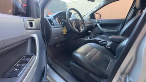 FORD Ranger 3.2 20V XLT 4X4 CABINE DUPLA TURBO DIESEL AUTOMTICO, Foto 8