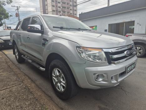 FORD Ranger 3.2 20V XLT 4X4 CABINE DUPLA TURBO DIESEL AUTOMTICO, Foto 4