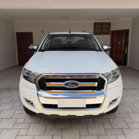 FORD Ranger 3.2 20V XLT 4X4 CABINE DUPLA TURBO DIESEL AUTOMTICO, Foto 2