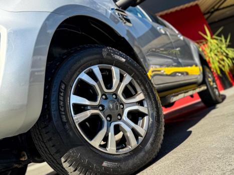 FORD Ranger 3.2 20V CABINE DUPLA 4X4 LIMITED TURBO DIESEL AUTOMTICO, Foto 4
