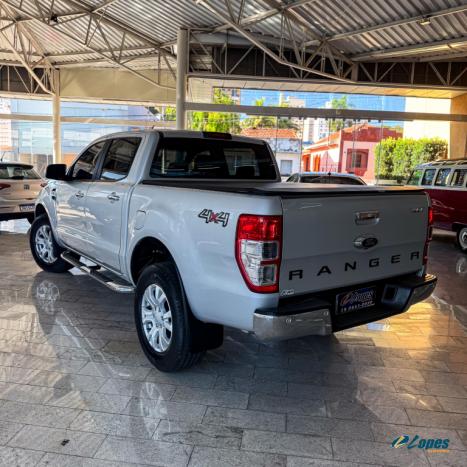 FORD Ranger 3.2 20V XLT 4X4 CABINE DUPLA TURBO DIESEL AUTOMTICO, Foto 2