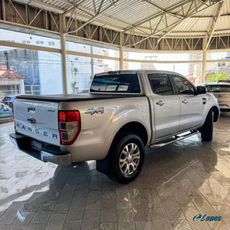 FORD Ranger 3.2 20V XLT 4X4 CABINE DUPLA TURBO DIESEL AUTOMTICO, Foto 4