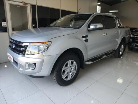FORD Ranger 3.2 20V XLT 4X4 CABINE DUPLA TURBO DIESEL AUTOMTICO, Foto 2