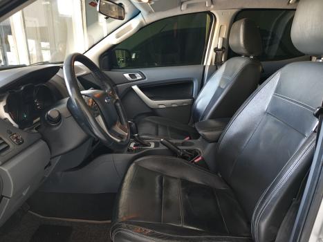 FORD Ranger 3.2 20V XLT 4X4 CABINE DUPLA TURBO DIESEL AUTOMTICO, Foto 5