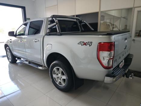 FORD Ranger 3.2 20V XLT 4X4 CABINE DUPLA TURBO DIESEL AUTOMTICO, Foto 9