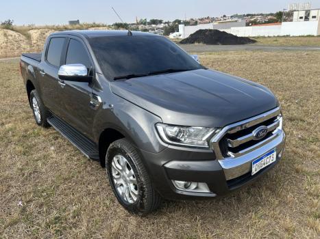 FORD Ranger 3.2 20V XLT 4X4 CABINE DUPLA TURBO DIESEL AUTOMTICO, Foto 4