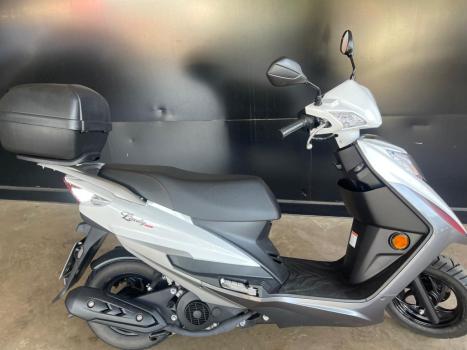 HAOJUE Lindy 125 , Foto 2