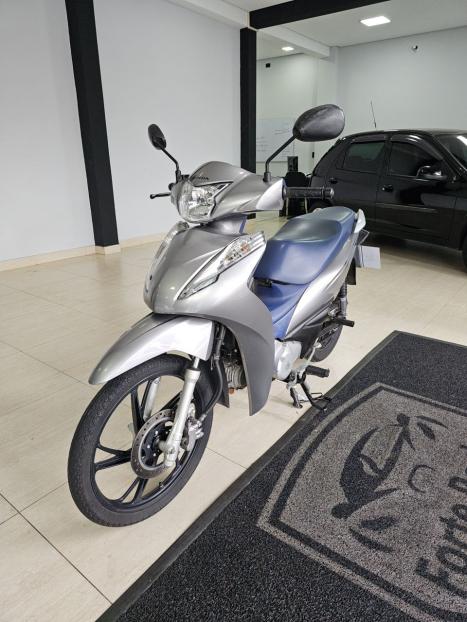 HONDA Biz 125 +, Foto 1