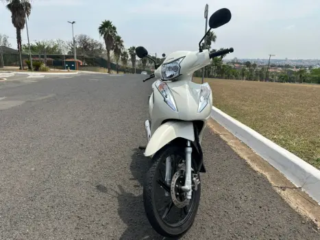 HONDA Biz 125 EX, Foto 2