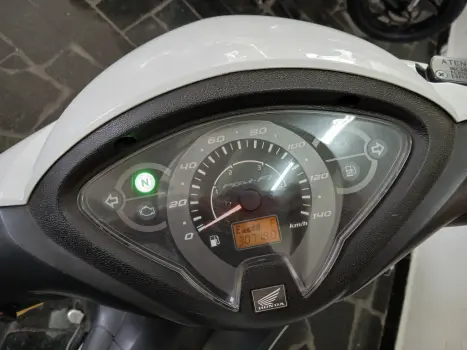 HONDA Biz 125 EX, Foto 3