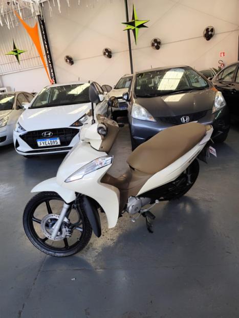 HONDA Biz 125 EX, Foto 2
