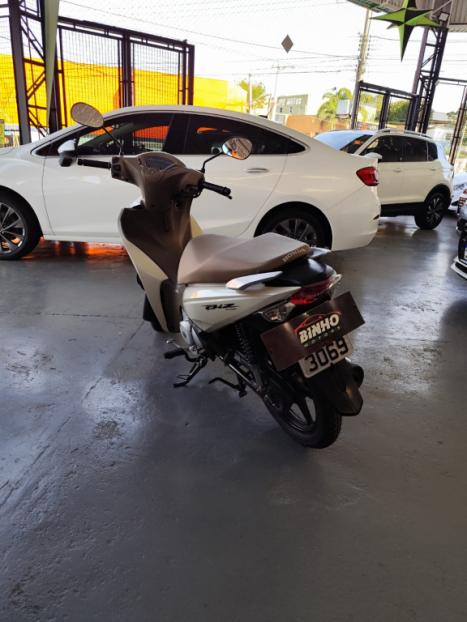 HONDA Biz 125 EX, Foto 3