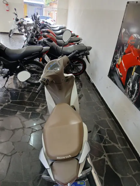 HONDA Biz 125 FLEX, Foto 6