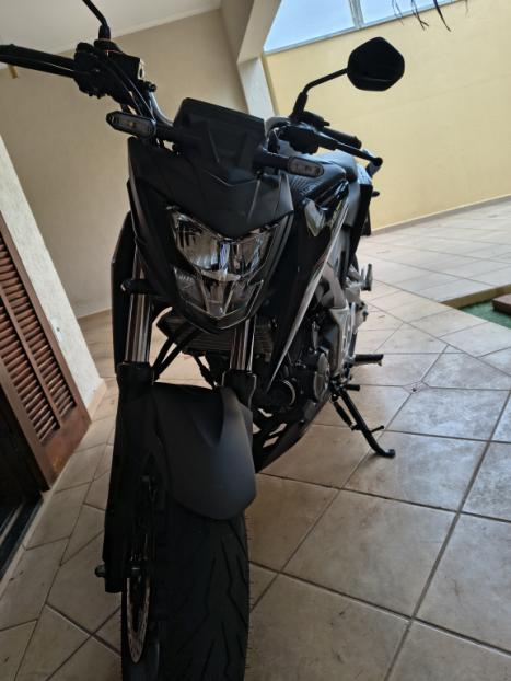 HONDA CB 300 F Twister FLEX CBS, Foto 1