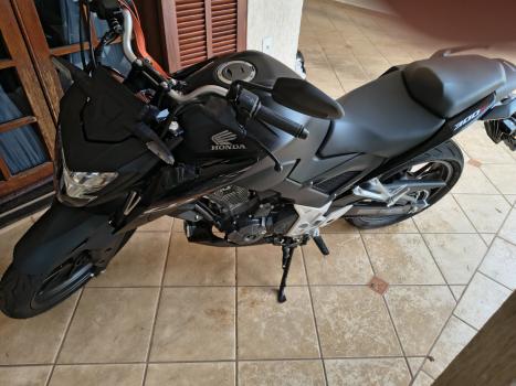 HONDA CB 300 F Twister FLEX CBS, Foto 2
