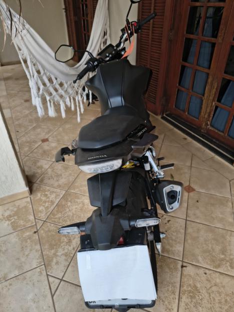 HONDA CB 300 F Twister FLEX CBS, Foto 4