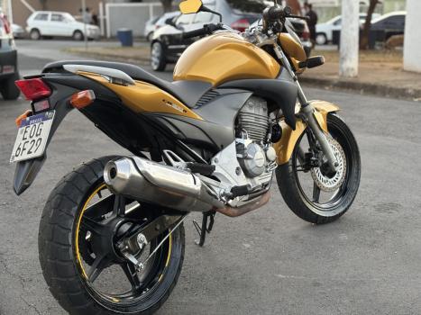 HONDA CB 300 R ESPECIAL EDITION, Foto 7