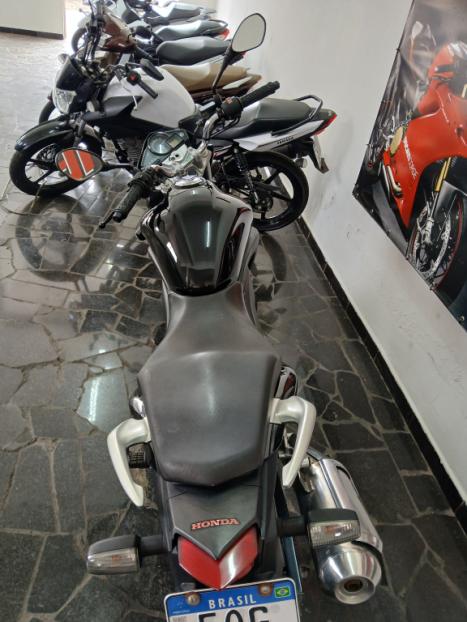 HONDA CB 300 R STD, Foto 2
