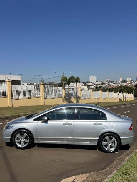 HONDA Civic 1.8 16V 4P FLEX LXS AUTOMTICO, Foto 2