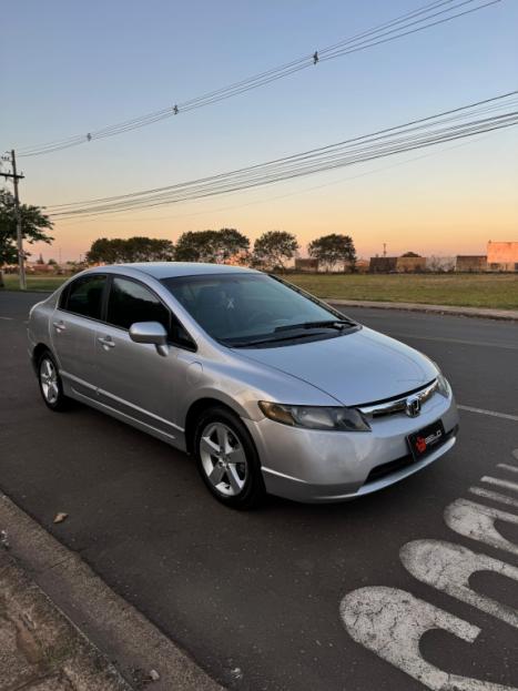 HONDA Civic 1.8 16V 4P FLEX LXS, Foto 2