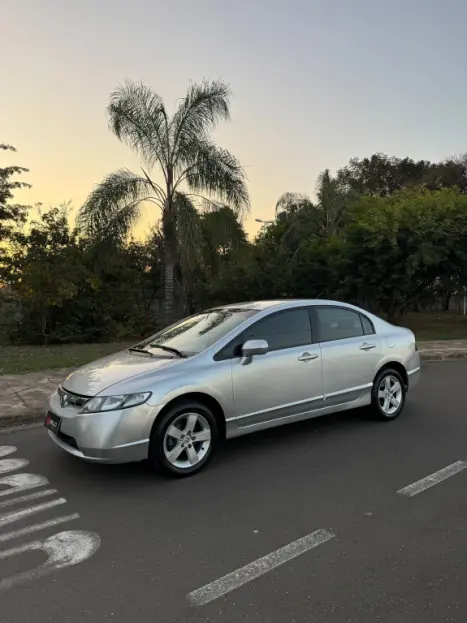 HONDA Civic 1.8 16V 4P FLEX LXS, Foto 4