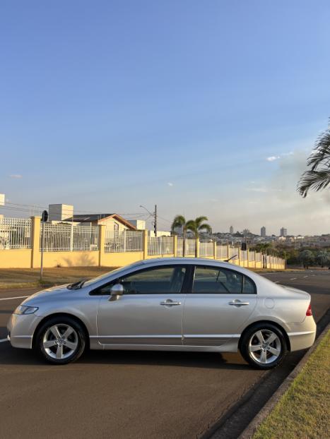 HONDA Civic 1.8 16V 4P FLEX LXS AUTOMTICO, Foto 2