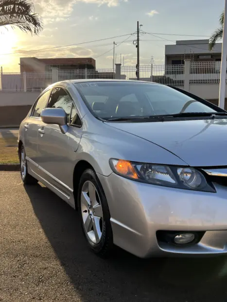 HONDA Civic 1.8 16V 4P FLEX LXS AUTOMTICO, Foto 8