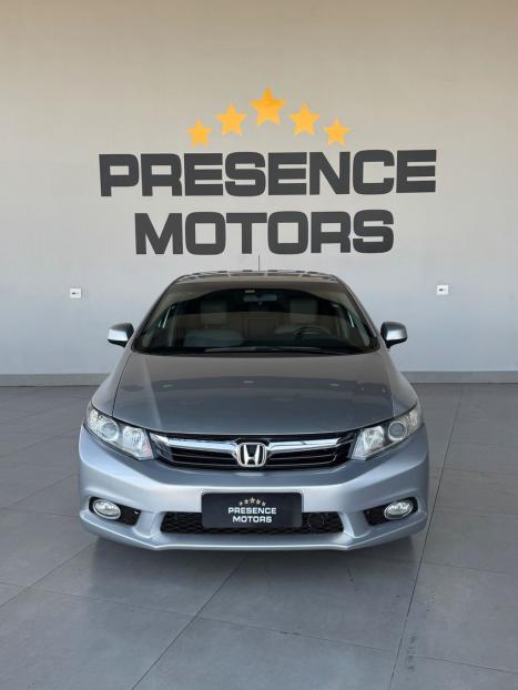 HONDA Civic 1.8 16V 4P FLEX LXS AUTOMTICO, Foto 2