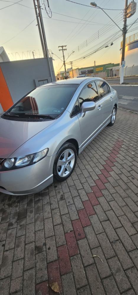 HONDA Civic 1.8 16V 4P LXS, Foto 1