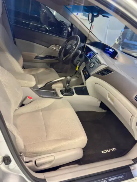 HONDA Civic 1.8 16V 4P FLEX LXS, Foto 8