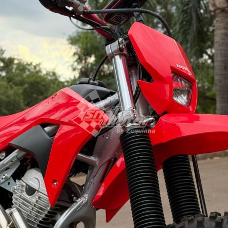 HONDA CRF 250 F, Foto 2