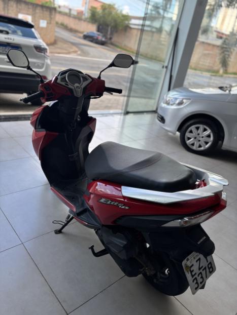 HONDA Elite 125 , Foto 3