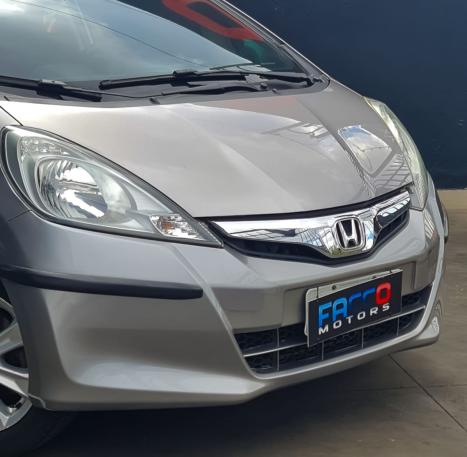 HONDA Fit 1.4 4P LX, Foto 2