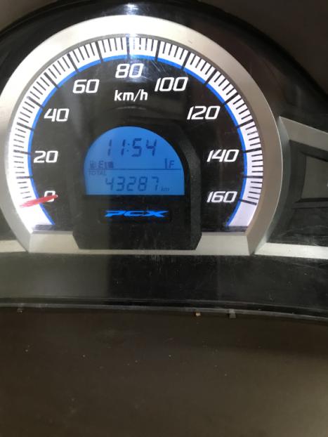 HONDA PCX 150 DLX, Foto 3
