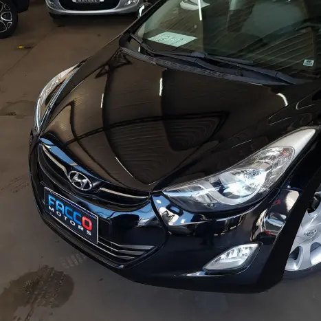 HYUNDAI Elantra 1.8 16V 4P, Foto 2