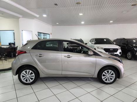 HYUNDAI HB 20 Hatch 1.6 16V 4P FLEX COMFORT PLUS AUTOMTICO, Foto 12