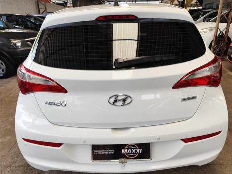 HYUNDAI HB 20 Hatch 1.6 16V 4P FLEX COMFORT PLUS AUTOMTICO, Foto 8