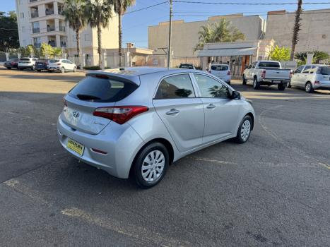 HYUNDAI HB 20 Hatch 1.6 16V 4P FLEX COMFORT PLUS, Foto 3
