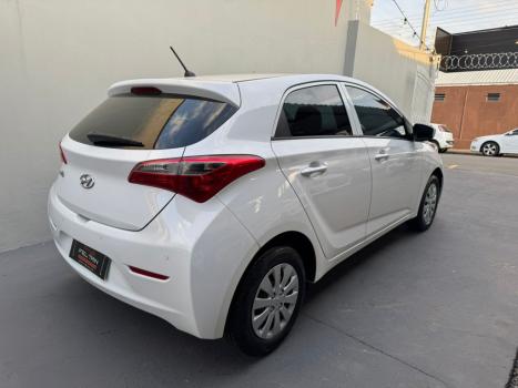 HYUNDAI HB 20 Hatch 1.6 16V 4P COMFORT STYLE FLEX, Foto 4