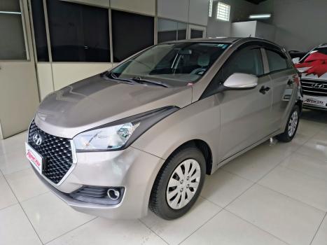 HYUNDAI HB 20 Hatch 1.0 12V 4P FLEX UNIQUE, Foto 2