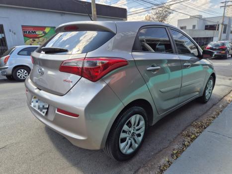 HYUNDAI HB 20 Hatch 1.0 12V 4P FLEX COMFORT PLUS TURBO, Foto 6