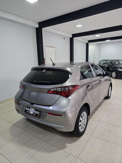 HYUNDAI HB 20 Hatch 1.0 12V 4P FLEX UNIQUE, Foto 7