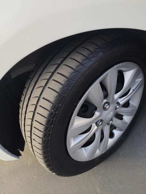 HYUNDAI HB 20 Hatch 1.6 16V 4P COMFORT FLEX 5 ANOS AUTOMTICO, Foto 9