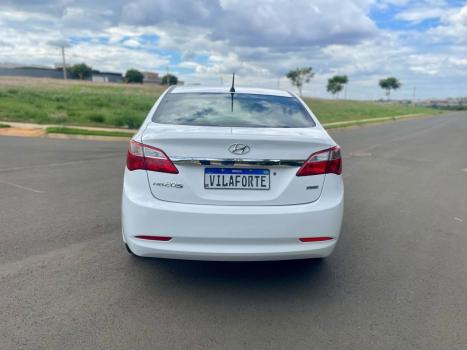 HYUNDAI HB 20 Sedan 1.0 12V 4P FLEX COMFORT PLUS, Foto 4