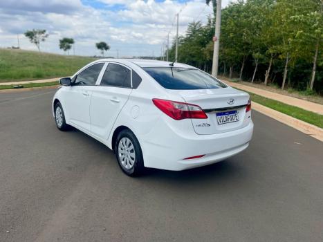 HYUNDAI HB 20 Sedan 1.0 12V 4P FLEX COMFORT PLUS, Foto 3