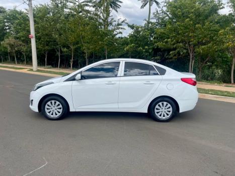 HYUNDAI HB 20 Sedan 1.0 12V 4P FLEX COMFORT PLUS, Foto 2